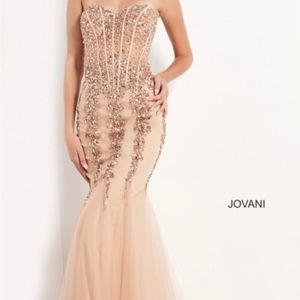 *NEVER WORN* Champagne prom dress. Strapless, mermaid style, with beaded corset.